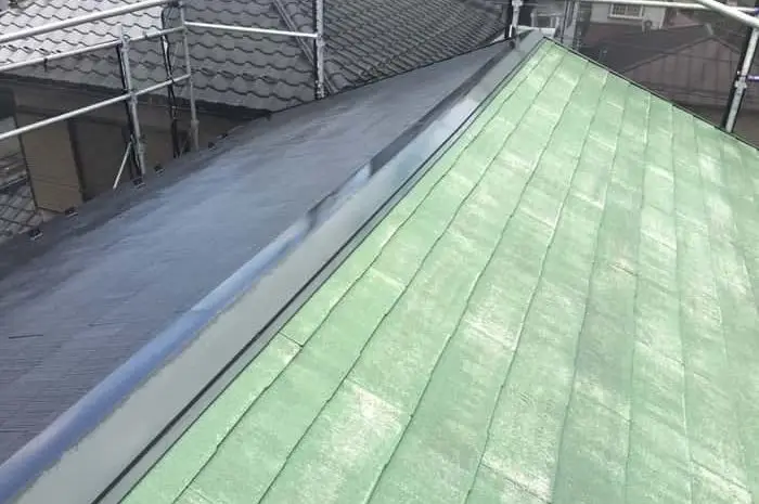  スレート屋根塗装の前に棟板金の交換！ふじみ野市・狭山市の施工例