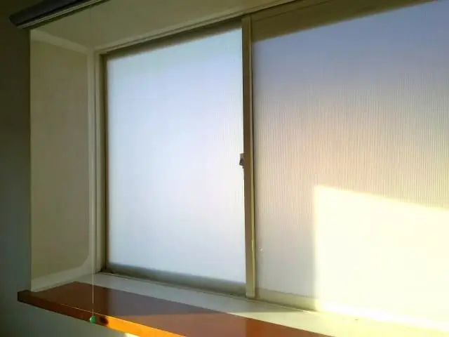 内側の窓と外側の窓｜サッシから雨漏りした時のDIY/応急処置