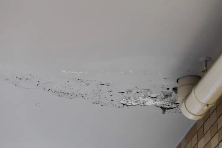 ベランダ・屋上防水工事にかかる費用相場や補助金02｜志木市|防水工事｜雨漏り工事｜外壁塗装工事｜外壁修理工事｜屋根塗装工事｜外壁工事｜屋根工事｜CHIKAZAWA｜所沢市、狭山市、川越市、東村山市の地域密着型施工会社｜外壁工事、屋根工事、塗装工事、雨樋工事、内装工事を中心とした施工が得意な職人集団です！所沢市、狭山市、川越市、東村山市のお客様とお客様の住まいについて一緒に考えるアットホームな施工会社です。