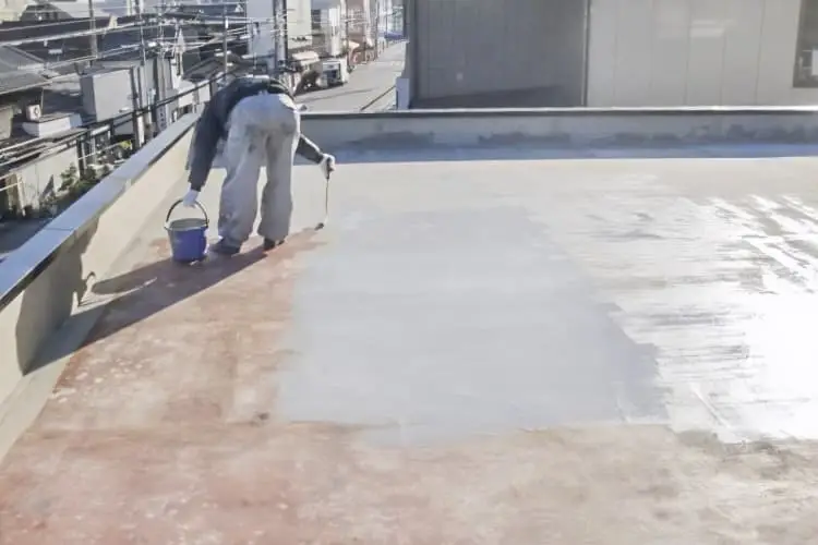ベランダ・屋上防水工事にかかる費用相場や補助金01|西東京市|東京都|防水工事|雨漏り工事|外壁塗装工事|外壁修理工事|屋根塗装工事|外壁工事|屋根工事|CHIKAZAWA|所沢市、狭山市、川越市、西東京市の地域密着型施工会社|外壁工事、屋根工事、塗装工事、雨樋工事、内装工事を中心とした施工が得意な職人集団です!所沢市、狭山市、川越市、西東京市のお客様とお客様の住まいについて一緒に考えるアットホームな施工会社です。